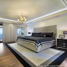 The Black And White Master Bedroom Inside The Miami Mansion Owned By Lebron James Credit Tomi Rose Of Opu White Master Bedroom Modern Mansion Miami Mansion