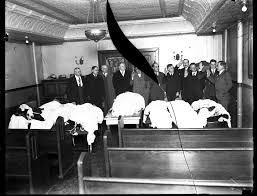 He was never the same after the massacre and had to be put down by police. Guns And Roses 1929 St Valentine S Day Massacre Tribune Photo Nation