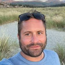 Charles Gladden's Instagram, Twitter & Facebook