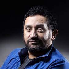 Cyril hanouna used a feminine tone of voice and tricked those he spoke to into revealing their sexual fantasies. Cyril Hanouna Au Debut Mes Parents Pensaient C Est Une Catastrophe