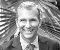 Amanda Sassine's Instagram, Twitter & Facebook