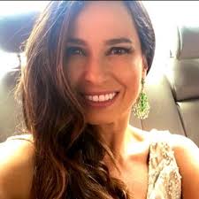 Anna Gama's Instagram, Twitter & Facebook