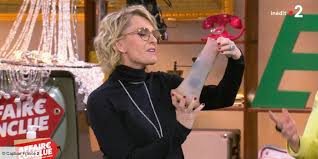 Maybe you would like to learn more about one of these? Je Vous Le Vends Si Vous Voulez Sophie Davant Craque Pour Un Objet Dans Affaire Conclue Video