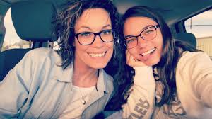 Mariah Everett (@ajkeverett)