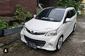 Modifikasi Toyota Avanza Dengan Menggunakan Velg Ring 16 Baru Dari Hsr Wheel Akan Memberikan Tampilan Mobil Lebih Berkelas Velg Toyota Modifikasi Mobil