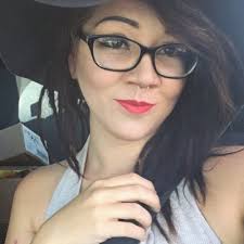 Amber Lynn Bays (@yung_flowa)