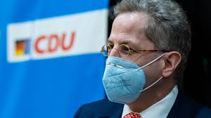 Maaßen and eisleben defend open democratic societies and the rule of law against a set of strategies for censoring public discourse that are familiar from totalitarian regimes. 96t47m 4iadowm