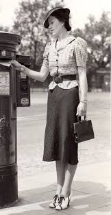 Thick, clinging fabrics are enormously popular. 1930s Inspiration 1930s Fashion 1930s Fashion Women Fashion