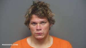 Jesse Lashley's Instagram, Twitter & Facebook