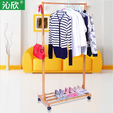 Rak gantungan baju grosir rak toko baju gantungan baju gawang gantungan baju gawang ini banyak di gunakan untuk rak toko baju bentuknya. Minimalis Kamar Tidur Lantai Rak Gantungan Baju Kayu Gantungan Rak Mantel Fashion Kreatif Tunggal Batang Spesial Specialized Special Hangersspecial Coat Aliexpress
