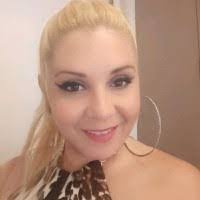 Flor Rivas's Instagram, Twitter & Facebook