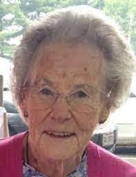 Stella Vickers's Instagram, Twitter & Facebook