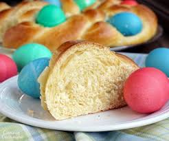 Individual italian easter bread rings are baked around an egg and decorated with · italian easter bread recipe with 390 calories. Pane Di Pasqua Italian Easter Bread Curious Cuisiniere