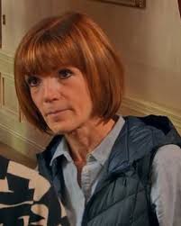 I'm Diane, and I'm 100% a Faithful. Had to dress as the ICON and QUEEN of  UK Traitors Series 2 @dianeakamum for the @yrstrulyuk Halloween party 🧡  (yes, I had already decided