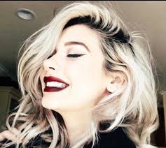 It gives a bold, dashing look to fair skin women with pinkish or rosy hues. Blonde Hair Dark Lipstick For Fair Skin Blonde Hair