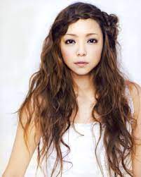 簡単にすぐ出来る スーパーロングヘアのかわいいヘアアレンジ特集 mery メリー