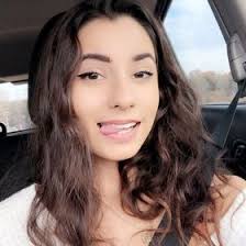 Madeline Stiles (madeline_stiles)