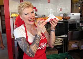 August in tränen aus, als es um ihre ehe. Fur Melanie Muller Geht S Auf Mallorca Um Die Wurst