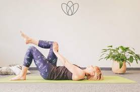 Ab welchem alter/welcher größe ist der wechsel zu einer „einfachen sitzerhöhung sinnvoll? 3 Yogaubungen Zur Ruckbildung Im Wochenbett Yogamaya