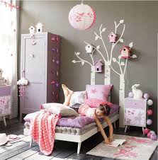 Inspiration chambre bebe fille blog deco clem around the corner. Deco De Chambre Grise Et Rose Une Decoration Douce Pour Petite Fille