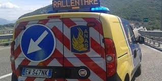 Giuseppe de donno morto suicida: Incidente Sulla Ss280 Dei Due Mari Un Morto E Un Ferito