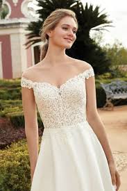Strahlen in den romantischen brautkleidern von. Bridal Gowns Sincerity Bridal