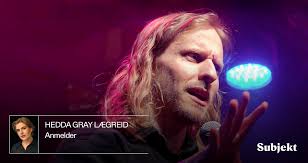 Jim Swann er komikeren som tør å kødde om transdebatten