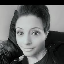 Leanne Amaral's Instagram, Twitter & Facebook