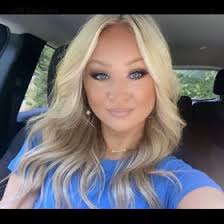 Danielle Deskins (danideskins12)