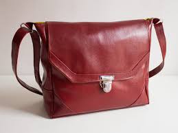 In diesem artikel erfährst du alles, was du dazu wissen musst. Tutorial Tasche Klein Smilla Aus Kunstleder Kreativlabor Berlin