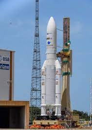 Ariane 5 este un vehicul european de lansare spațială pentru vehicule grele dezvoltat și operat de arianespace pentru agenția spațială europeană (esa). Ariane 5 Arianespace