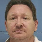 Leslie Bowlin's Instagram, Twitter & Facebook