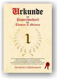 Die rose gilt als das liebessymbol schlechthin und ist ein würdiges. Urkunde Zum 1 Hochzeitstag Papierhochzeit Geschenkurkunde Papier Hochzeit Personalisiertes Geschenk Karte Din A4 Amazon De Kuche Haushalt Wohnen