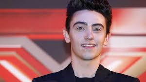 Il cantante michele bravi giovedì scorso è rimasto coinvolto in un incidente con una motociclista di 58 anni che si chiamava rosanna colia. Michele Bravi Nei Guai Per L Incidente In Cui E Morta Una Donna Rischia Dai 2 Ai 7 Anni