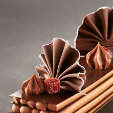 1 465 Mentions J Aime 12 Commentaires Thomas Alphonsine Thomas Alphonsine Sur Instagram Chocolate Finesse Choc Pastry Homemade Chocolate Pastry Art