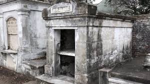 New orleans is known for its elaborate and ornate cemeteries, with more than 40 located within the city limits. 5 New Orleans Cemeteries To Visit According To Local Tour Guides