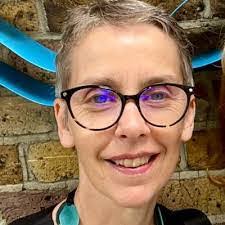 Rebecca Elton's Instagram, Twitter & Facebook