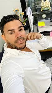 Lester Alvarez's Instagram, Twitter & Facebook