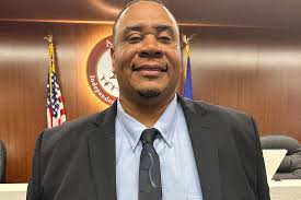 GOING GREEN: ALVIN ISD tabs top assistant as Shadow Creek's head man