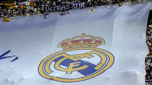 „ich bin sehr stolz, das wappen von real madrid getragen zu haben. Real Madrid Entfernt Fur Muslimische Fans Das Kreuz Aus Dem Wappen Idea De