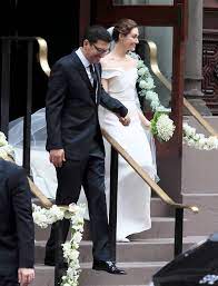 Emmy Rossum Marries Mr Robot Creator Sam Esmail See Her Wedding Weekend Pics Wedding Emmy Rossum Wedding Wedding Weekend