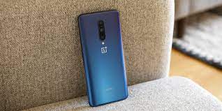 The oneplus 7 pro is a smartphone that can compete visually and technically with a p30 pro and galaxy s10. Oneplus 7 Pro Hands On Flat Out Flagship Video 9to5google