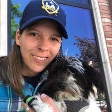 Darcy Howell's Instagram, Twitter & Facebook