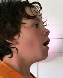 Their faces when they find out they have the little sister they've been  dreaming of. Welcome to Team Green sweet Luna 🌗❤️ We can't wait to explore  with you.