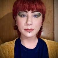 Stephanie Edney's Instagram, Twitter & Facebook