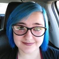 Hillary Messenger's Instagram, Twitter & Facebook