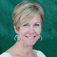 Randi Downs's Instagram, Twitter & Facebook