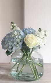 See more ideas about flower arrangements, small flower arrangements, floral arrangements. Square Vase Centerpieces