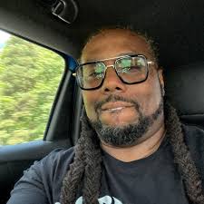 Dionte Donald's Instagram, Twitter & Facebook