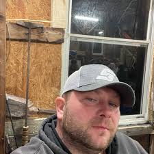 Are there any big gun shops within an hour of Stamford, New York?